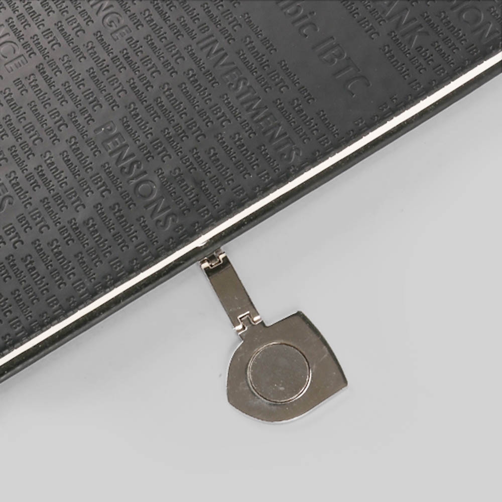 PU Notebooks With a Metal Logo